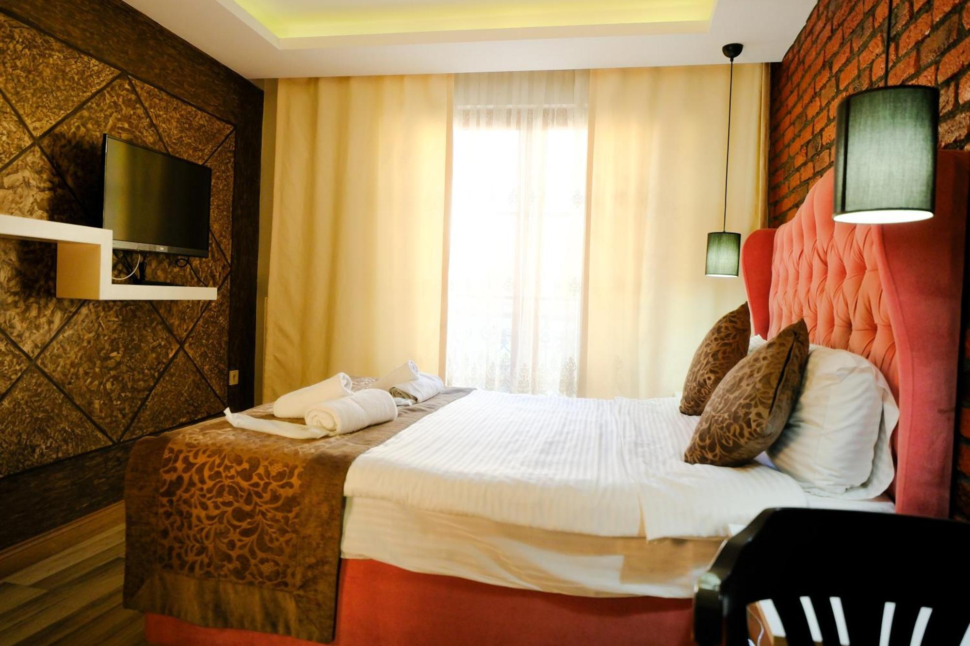 Taksim Celebi Suites Istambul Exterior foto